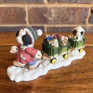 Mary's Moo Moos "Moo What Fun It Is To Ride" John Deere Wagon 2001 Enesco